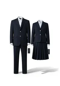 広尾学園中学校の制服