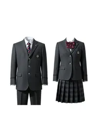広尾学園小石川中学校の制服