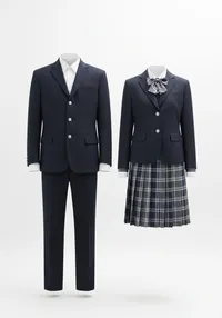 奈良教育大学附属中学校の制服